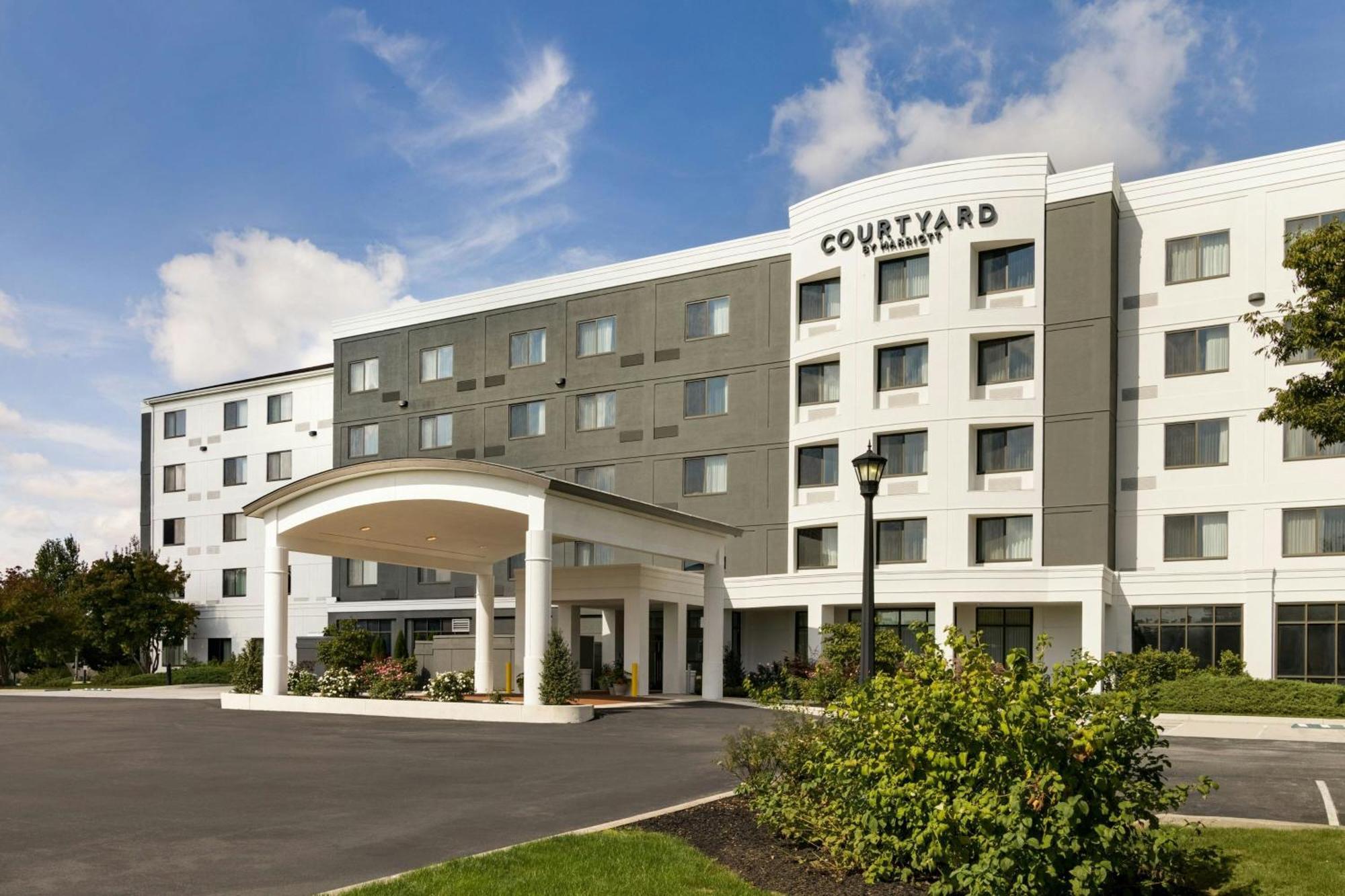 Courtyard Lancaster Ξενοδοχείο Fertility Εξωτερικό φωτογραφία